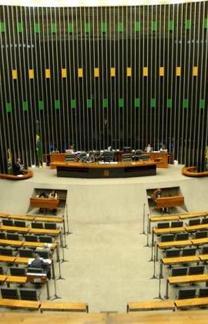 Com foco nas eleições municipais, Câmara só deve retomar votações na 2ª semana de abril (Wilson Dias/Agência Brasil)